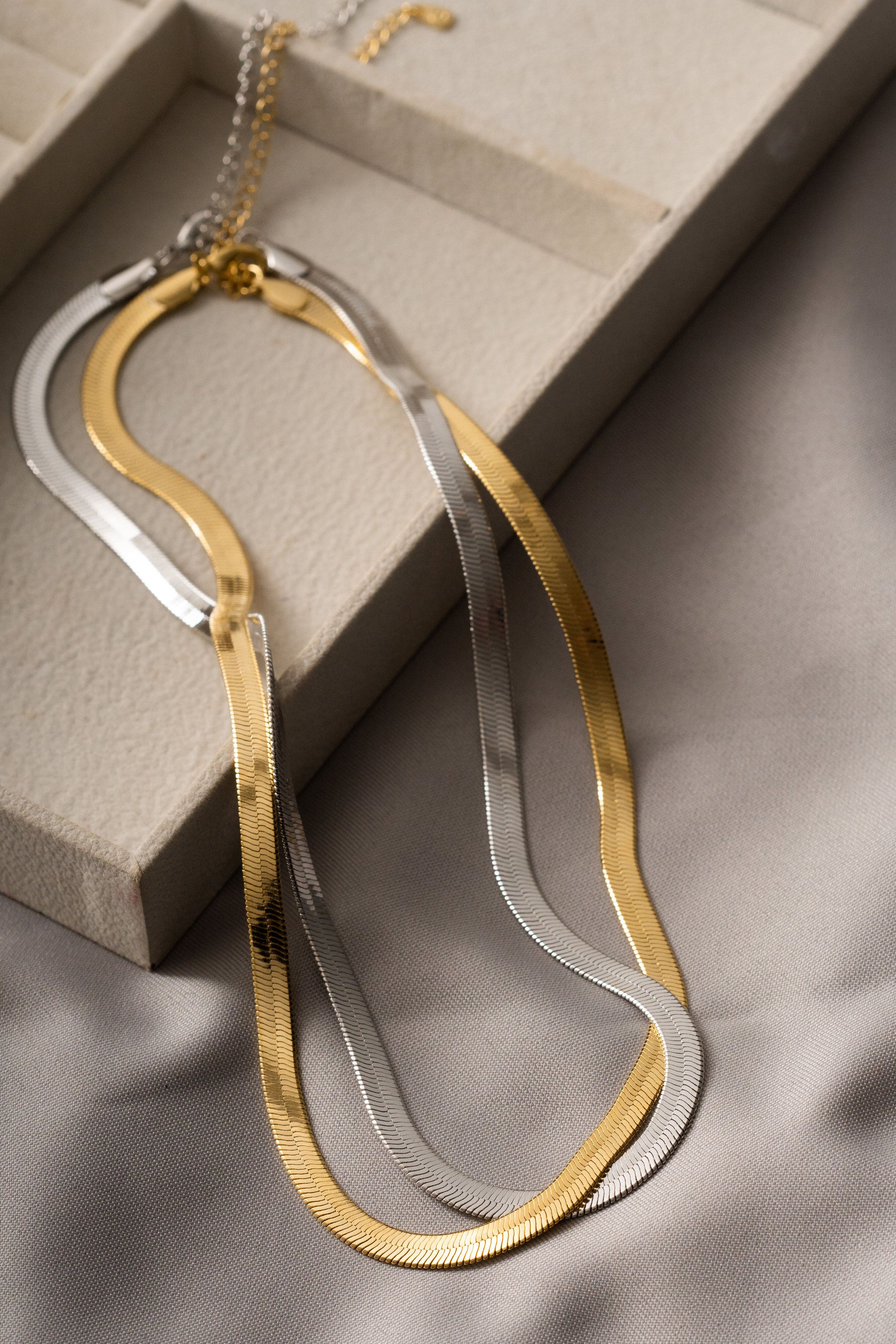CHOKER FITA LISA BRANCO